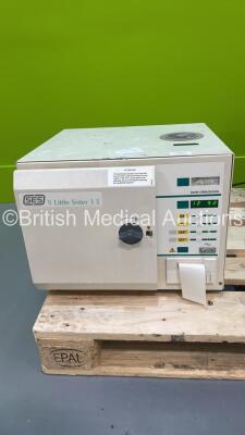 Eschmann SES Little Sister 3 Autoclave (Powers Up)