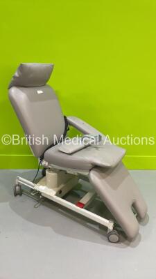 Bionic Comfort Line Patient Therapy Chair with Controller (No Power - Incomplete)