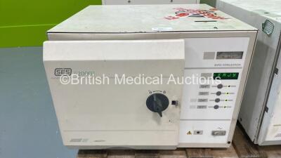 Eschmann SES 2000 Autoclave (Powers Up)