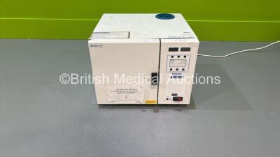 Burtons Series 3 Autoclave (Powers Up)