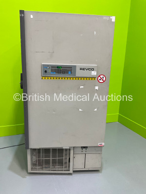 Kendro Revco ULT2586-9SI-W34 Ultimate II Freezer (Powers Up -Missing Side Panel -See Pictures)