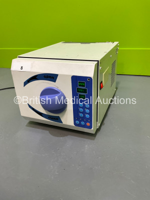 MDS LF-8L Steam Sterilizer *Mfd - 2015* (Powers Up - Unable to Open Door)