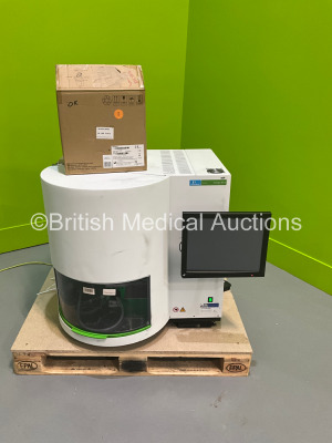 Perkin Elmer 360-D Chemagic (Powers Up with Blank Screen)