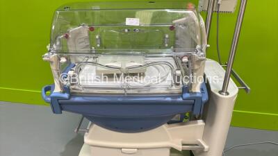 Drager Caleo Infant Incubator Version 2.01 (Powers Up - 110 Volts - Power Supply Not Included) - 6