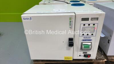 Burtons Series 3 Autoclave (Powers Up)