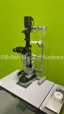 Haag Streit Bern SL900 Slit Lamp with Binoculars, 2 x 10x Eyepieces, 2 x 16x Eyepieces and Chin Rest (Powers Up with Good Bulb - Missing Storage Compartment Cover - See Pictures) *S/N U90040753* - 7