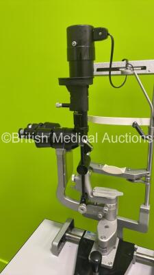 Haag Streit Bern SL900 Slit Lamp with Binoculars, 2 x 10x Eyepieces, 2 x 16x Eyepieces and Chin Rest (Powers Up with Good Bulb - Missing Storage Compartment Cover - See Pictures) *S/N U90040753* - 9