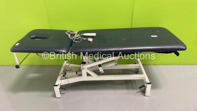 MediPlinth Electric Patient Examination Couch with Controller (Powers Up - Rips to Cushions - See Pictures) *S/N 4383/2*