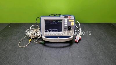 Zoll R Series Plus Defibrillator / Monitor (Powers Up) Including ECG and Printer Options with 3 Lead ECG Lead, 1 x Battery and Paddle Lead *SN AF08K006075*