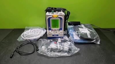 Zoll Z-Vent 731 Series Ventilator *Mfd 2019* EMV Version 05.22.00, SPM Version 05.20.00, Hours of Operation - 9 Minutes (Powers Up - Like New) In Case with 1 x Infants Circuit Kit Ref 499-0027-0, 1 x Hose Ref HA1DSX1.B and 1 x AC / DC Power Supply *SN (21