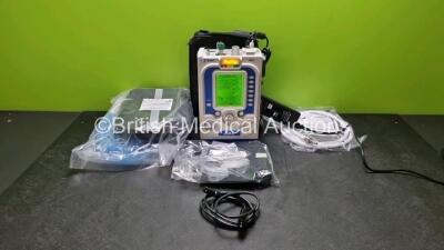 Zoll Z-Vent 731 Series Ventilator *Mfd 2019* EMV Version 05.22.00, SPM Version 05.20.00, Hours of Operation - 6 Minutes (Powers Up - Like New) In Case with 1 x Infants Circuit Kit Ref 499-0027-0, 1 x Hose Ref HA1DSX1.B and 1 x AC / DC Power Supply *SN (21