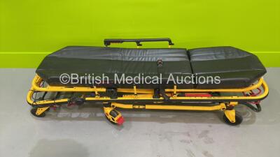 Stryker LX Hydraulic Ambulance Stretcher with Mattress (Hydraulics Tested Working) - 2