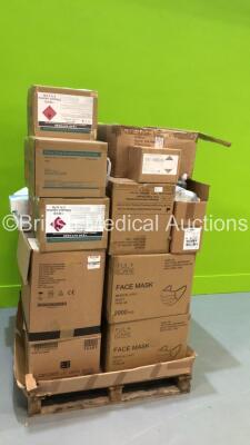 Pallet of Consumables Including Face Masks, Disinfection Hand Gel and Sanitiser (Out of Date)