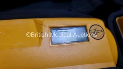 2 x Medtronic Physio Control Lifepak 1000 Defibrillators *Mfd - 2011 / 2014* (Both Power Up Both with Slight Crack In Casing - See Photos) - 4