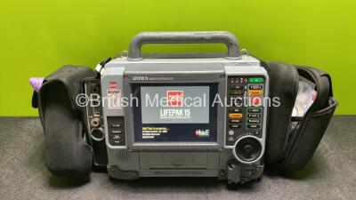 Medtronic Physio-Control Lifepak 15 12-Lead Monitor / Defibrillator *Mfd - 2009* Ref - 99577-000025, P/N - V15-2-000030, Software Version - 3207410-007 Including Pacer, CO2, SpO2, NIBP, ECG and Printer Options with 2 x Batteries (Powers Up, Does Not Boot 