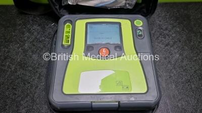 Zoll AED PRO Defibrillator (Powers Up) In Case with 1 x Battery and 1 x In Date Electrode Pack - 2