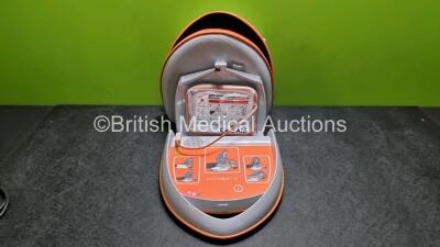 Cardi Aid Model CT0207RF Public Access Defibrillator *Mfd - 2021* (Powers Up) in Case