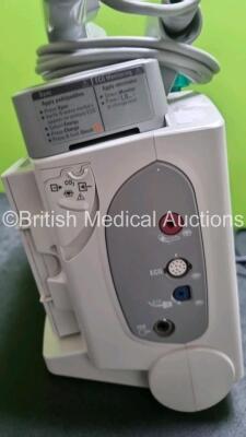 Philips Heartstart MRx Defibrillator (Powers Up) Including Pacer ,ECG, C02, SpO2 NIBP and Printer Options with External Paddle Dock with External Hard Paddles, 1 x Paddle Lead, 1 x 3 Lead ECG Lead, 1 x Philips M3725A Test Load, 1 x Philips M3538A Battery - 5