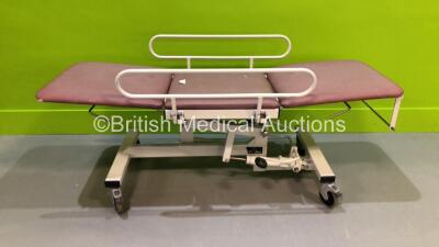 Plinth 2000 Hydraulic 3 Way Patient Couch (Hydraulics Tested Working - Rips in Cushion - See Pictures) *S/N 503110220813011*