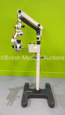 Wild Heerbrugg M650 Surgical Microscope with Binoculars, 2 x 10x/21 Eyepieces and f=250mm Lens on Stand (Powers Up with Cut Light Cable)