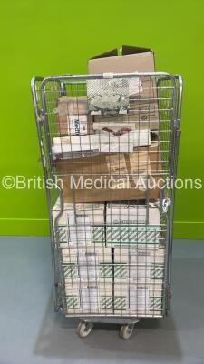 Cage of Mixed Consumables Including Intersurgical 40% Oxygen Venturi Valves, Flexiflo Flexitrainer and Covidien TruClear Dense Tissue Shaver (Cage Not Included - Out of Date)