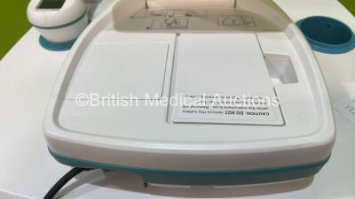 Verathon BVI 9400 Bladder Scanner on Stand with Transducer and Battery (Powers Up) *S/N B4303647* - 4