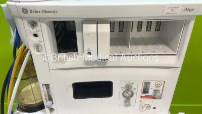 Datex-Ohmeda Aisys Anaesthesia Machine Software Version 08.01 with GE B850 Monitor, GE E-PSMP-01 Module with Various Leads , Bellows and Hoses (Powers Up) *S/N ANAS01269* - 4