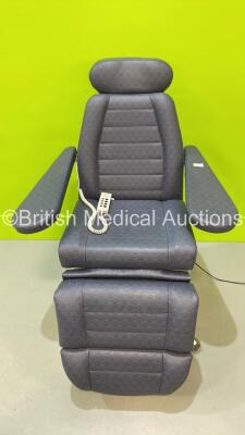 Cosmodern DS3 Electric Therapy Chair with Controller (Powers Up) *S/N 41533*