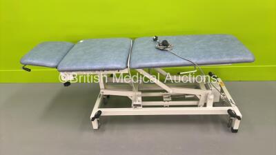 Akron Electric Patient Examination Couch with Controller (Powers Up)