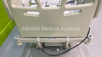 Hill-Rom AvantGuard Electric Hospital Bed (Powers Up) *S/N HRP002500199* - 4