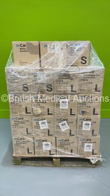 Pallet of Approx 530 Packs of Nitrile Long Cuff Examination Gloves L / S