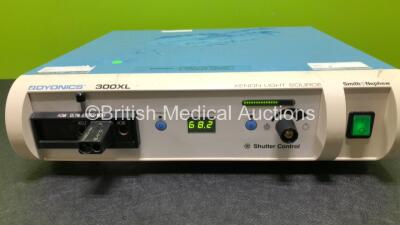 Smith & Nephew Dyonics Xenon XL Light Source (Powers Up) *SN 60846872* - 3