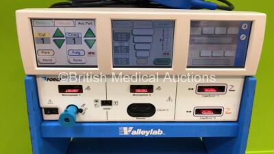 Covidien Force Triad Electrosurgical / Diathermy Unit Software Version 4.00 with 2 x Dual Footswitches, 1 x Dome Footswitch and 1 x LigaSure Footswitch (Powers Up) *S/N T7H3632E* - 3