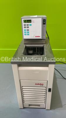 Julabo F25 Refrigerated / Heating Circulator (No Power in Base Unit, MV Unit Powers Up with Error)