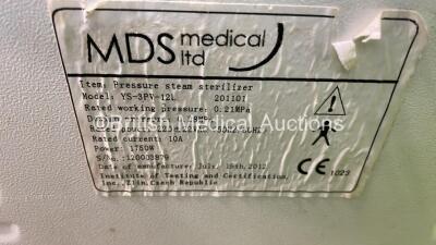 2012 MDS Medical YS-3PV-12L Pressure Steam Sterilizer (Powers Up with Blank Display) - 4