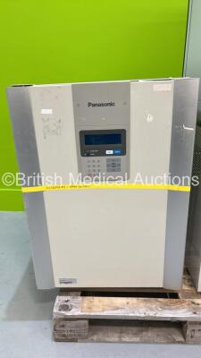 Panasonic MCO-19M-PE CO2 Incubator (Cut Power Cable)