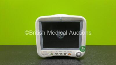 GE Dash 4000 Patient Monitor Including ECG, NBP, SpO2, BP1, BP2, Temp/CO and CO2 Options (Powers Up) *GH*