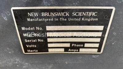 New Brunswick Scientific Model G25 Incubator Shaker (Powers Up) - 6