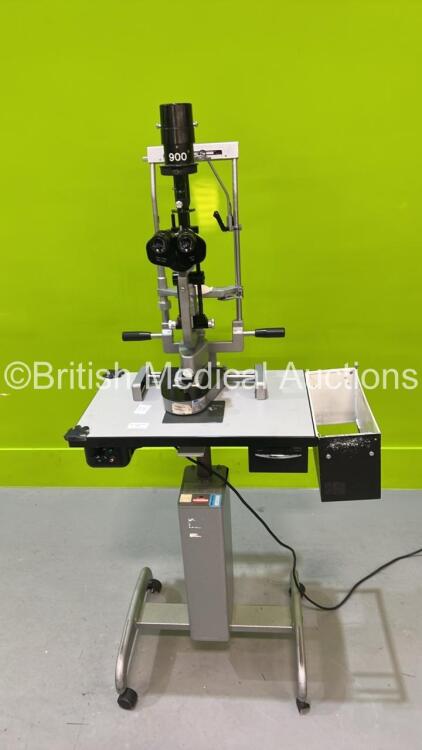 Haag Streit Bern SL900 Slit Lamp with Binoculars, 2 x 12,5x Eyepieces and Chin Rest on Ophthalmic Table - 2 x Missing Wheels (Powers Up with Good Bulb) *S/N 9001363180*