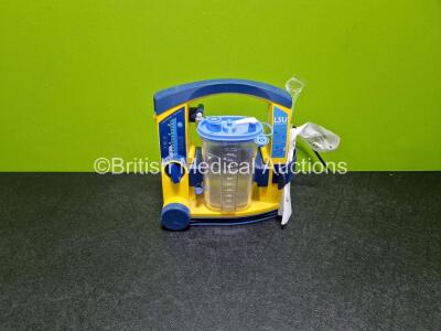 Laerdal LSU Suction Unit *Mfd - 2015* (Powers Up) with Suction Cup *SN 78051578615*