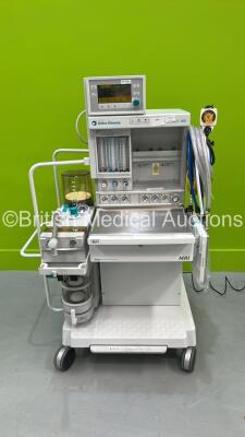 Datex-Ohmeda Aestiva/5 MRI Anaestheisa Machine with Datex-Ohmeda 7900 SmartVent Software Version 4.8 PSVPro, Bellows, Absorber and Hoses (Powers Up) *S/N AMTT0284*