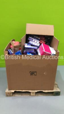 Pallet of Mixed Consumables Including Gloves, Needles and Wipes