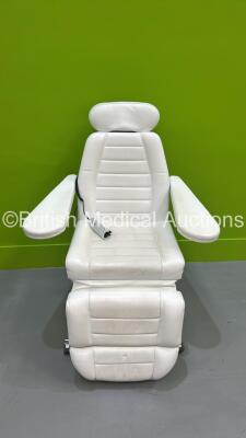 Cosmodern D3M Therapy Chair with Controller (Powers Up) *S/N 51955*