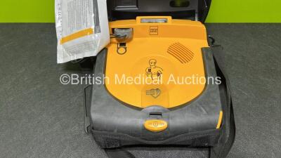 Physio Control Lifepak CR Plus Defibrillator *Mfd 2017* (Powers Up) with 1 x Lithium Battery and 1 x Electrode Pack *Expires 2025* In Carry Case *SN 46242095* - 3