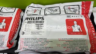 Job Lot Including 7 x Philips M3713A Electrode Pad Packs *2 in Date, 5 x Expired 02/2024* and 3 x Philips M5071A Smart Pad Cartridges *All in Date* - 5