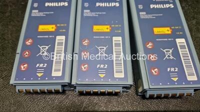 3 x Laerdal FR2+ Defibrillators (All Power Up) in Case with 3 x M3863A LiMnO2 Batteries *Install Before - 2027 / 2010 / 2025* - 6