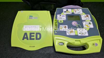Zoll AED Plus Defibrillator (Powers Up) in Case with Duracell Lithium Batteries - 3