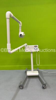 Sirona 4684606 D3302 Dental X-Ray with Heliodent DS (Powers Up - Some Damage - See Photos) *451002*