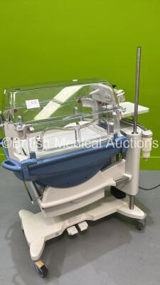 Drager Caleo Infant Incubator Version 2.11 (Powers Up) - 5