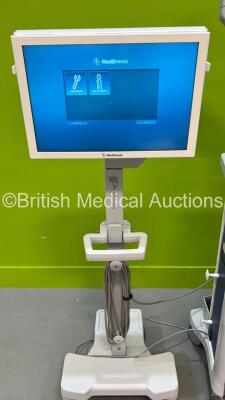 Medtronic StealthStation S7 Treatment Guidance System (Powers Up - Cracked Screen - See Pictures) *S/N N05904859* - 2